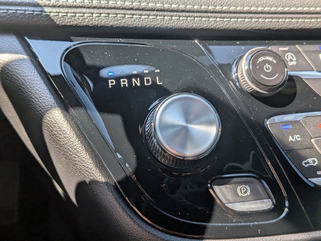 New 2027 Chrysler Pacifica Select FWD image 24