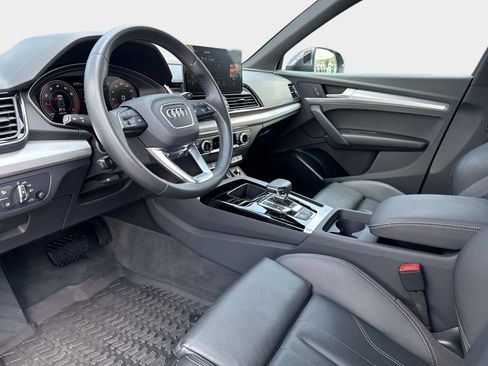Used 2024 Audi Q5 2.0T Premium w/ Summer of Audi Package AWD/4WD image 34