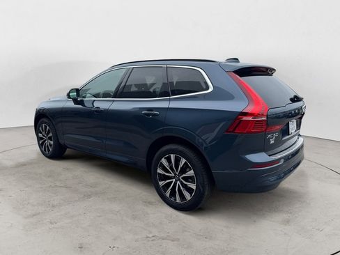Certified 2023 Volvo XC60 B5 Core w/ Climate Package AWD/4WD image 4