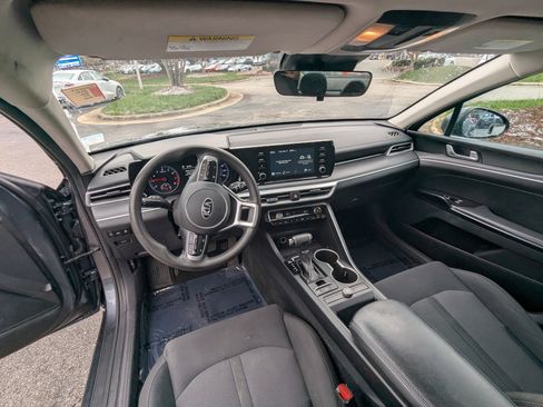 Used 2021 Kia K5 LXS image 13