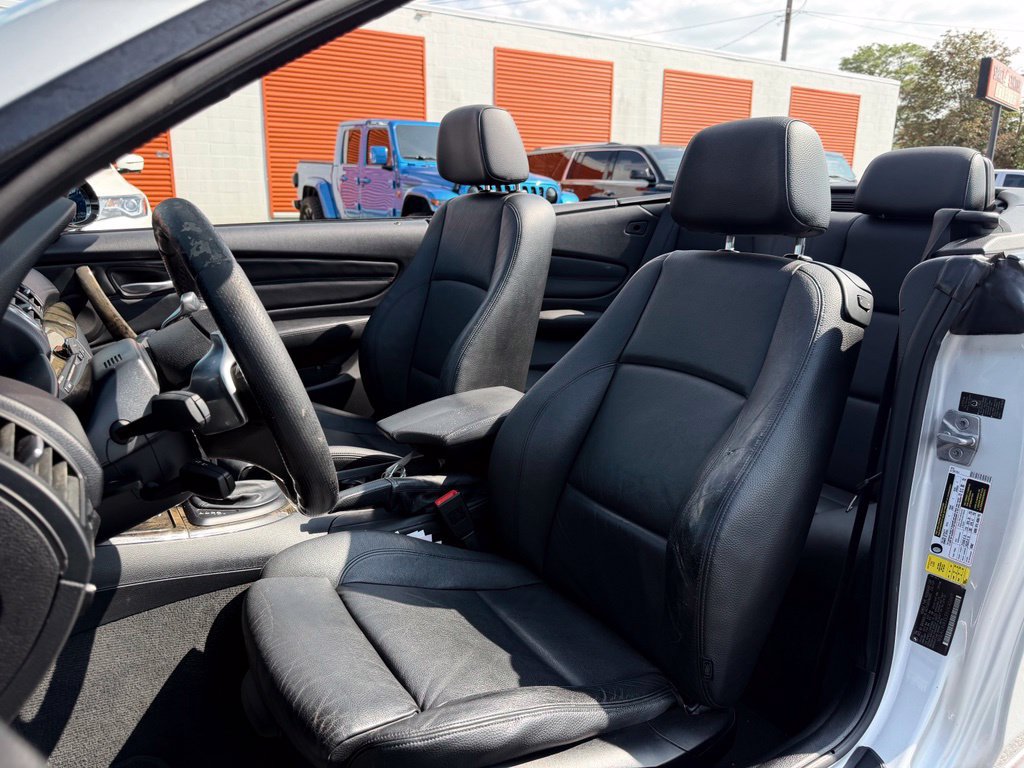 Used 2009 BMW 135i Convertible RWD image 9