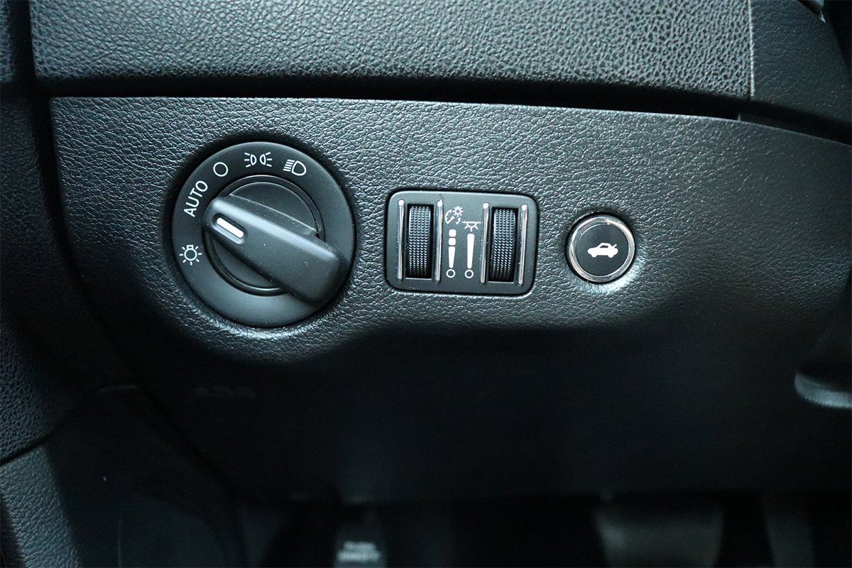 Used 2022 Dodge Charger SXT RWD image 28