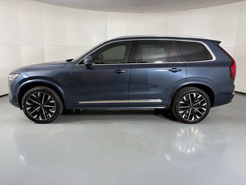 New 2026 Volvo XC90 B5 Plus w/ Protection Package image 5