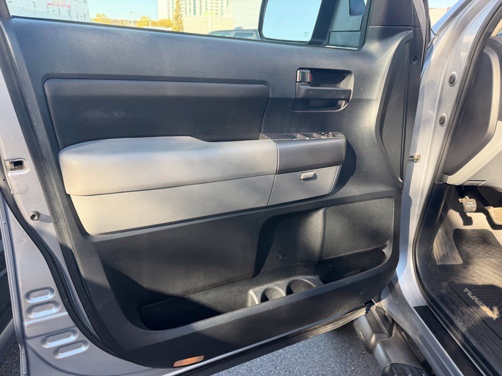 Used 2010 Toyota Tundra 4x4 Double Cab image 8