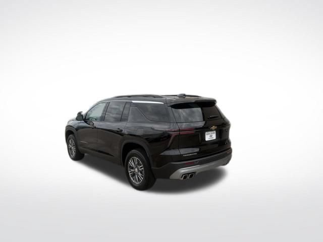 Used 2025 Chevrolet Traverse LT FWD image 5