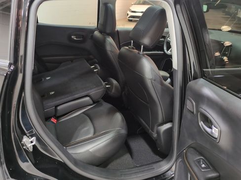 Used 2021 Jeep Compass Limited w/ Sun and Sound Group AWD/4WD image 13