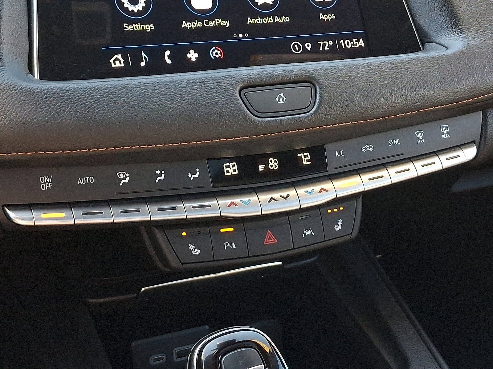 Used 2023 Cadillac XT4 Sport w/ Cold Weather Package AWD/4WD image 16