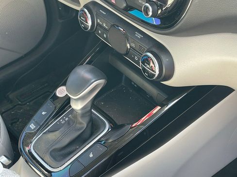 Used 2023 Kia Soul EX image 7