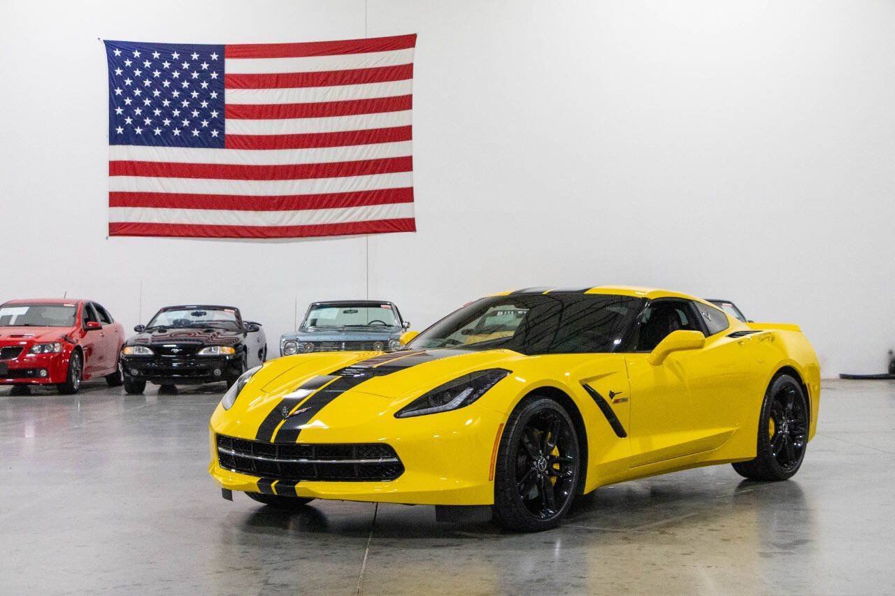 Used 2015 Chevrolet Corvette Stingray Coupe w/ 3LT Preferred Equipment Group RWD image 1