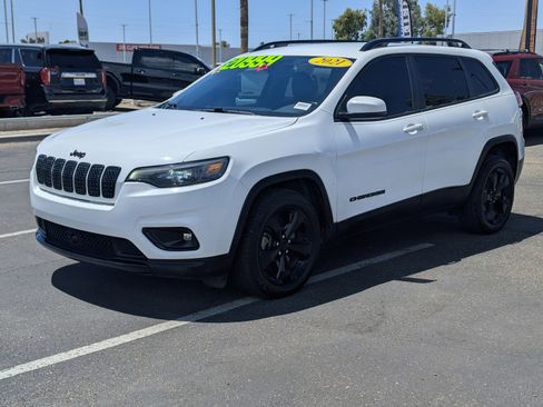 Used 2021 Jeep Cherokee Latitude Plus FWD image 5