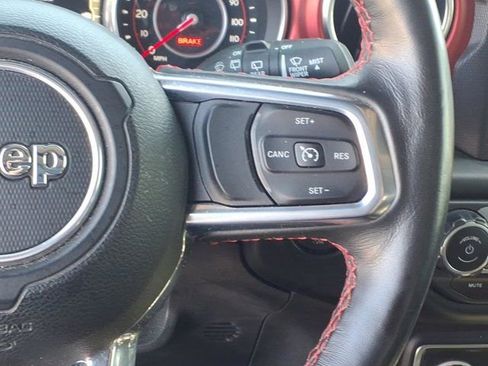 Used 2021 Jeep Wrangler Unlimited Rubicon w/ Safety Group AWD/4WD image 18
