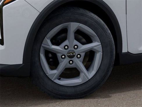 Certified 2025 Kia K4 FWD image 9