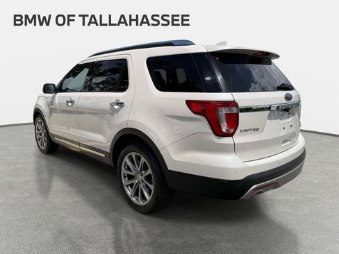 Used 2017 Ford Explorer Limited w/ Equipment Group 301A FWD image 7