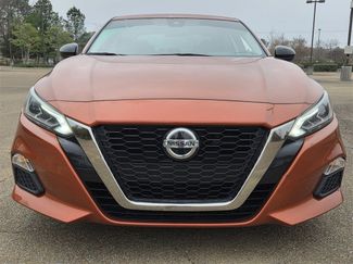 Used 2022 Nissan Altima 2.5 SR video 2