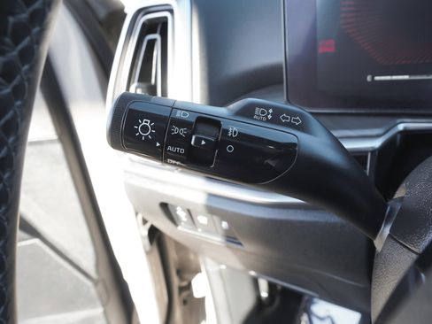 Used 2024 Kia Sorento X-Line EX image 19