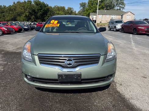 Used 2008 Nissan Altima 2.5 S w/ Emergency Aid Pkg FWD image 3