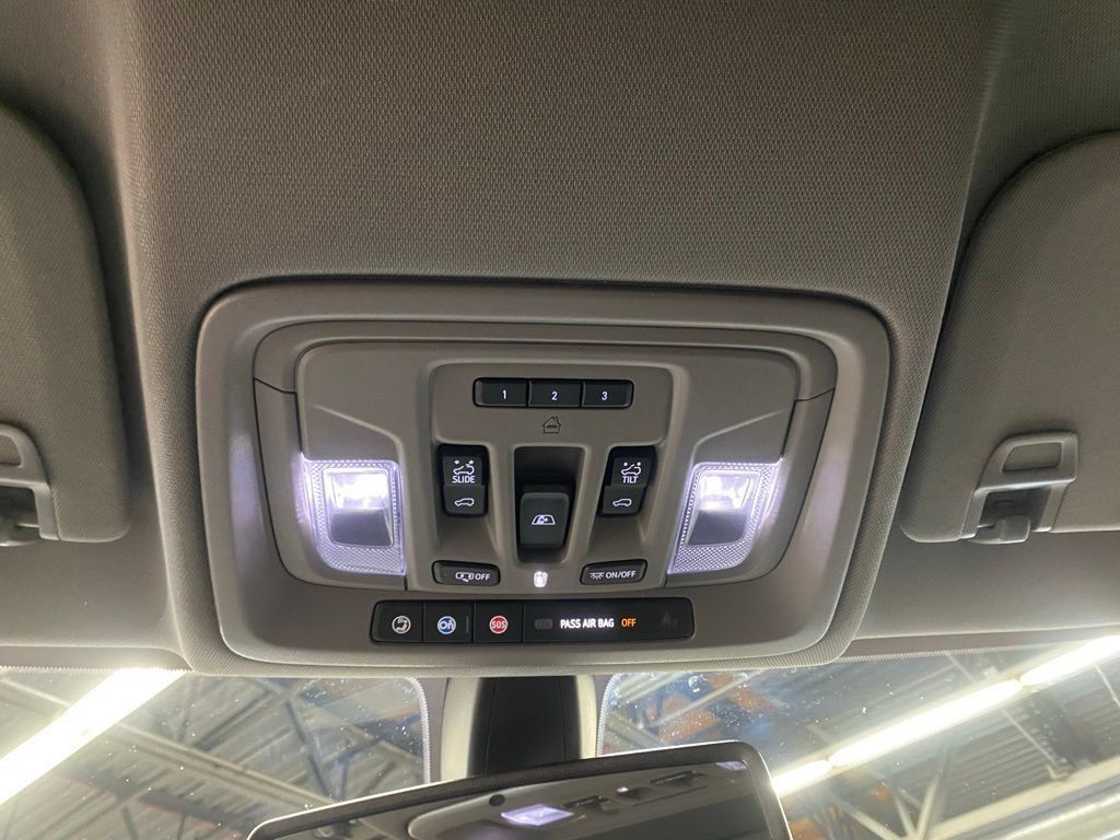 Used 2020 Chevrolet Silverado 1500 LTZ w/ LTZ Plus Package AWD/4WD image 18