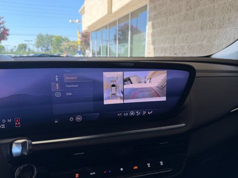 Used 2024 Buick Envision Preferred AWD/4WD image 25