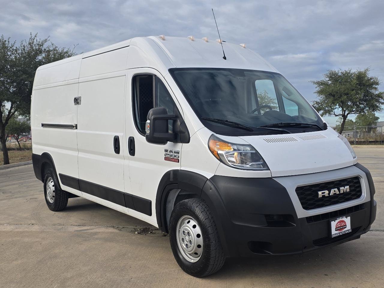 Used 2021 RAM ProMaster 2500 FWD image 4