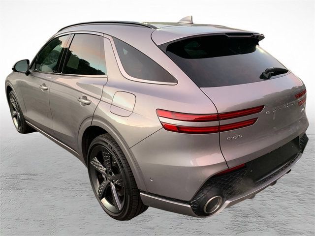 Used 2022 Genesis GV70 3.5T Sport w/ Sport Prestige Package AWD/4WD image 4