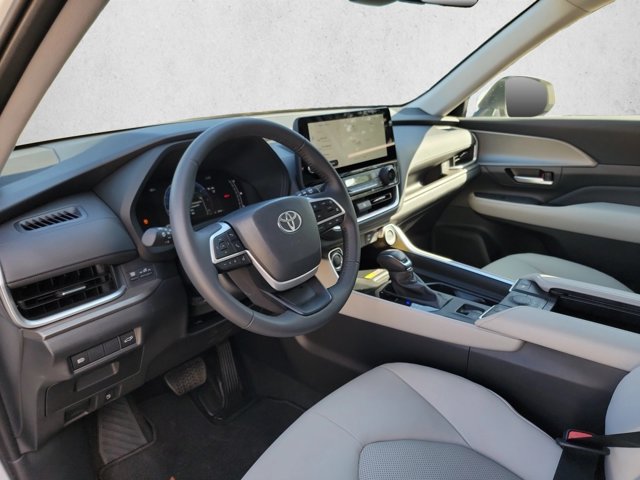 Used 2026 Toyota Grand Highlander AWD image 10