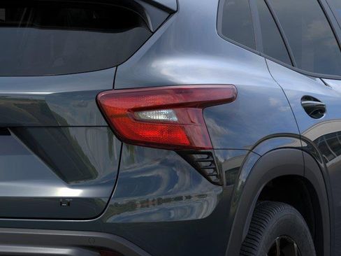 New 2026 Chevrolet Trax LT w/ Driver Confidence Package FWD image 11