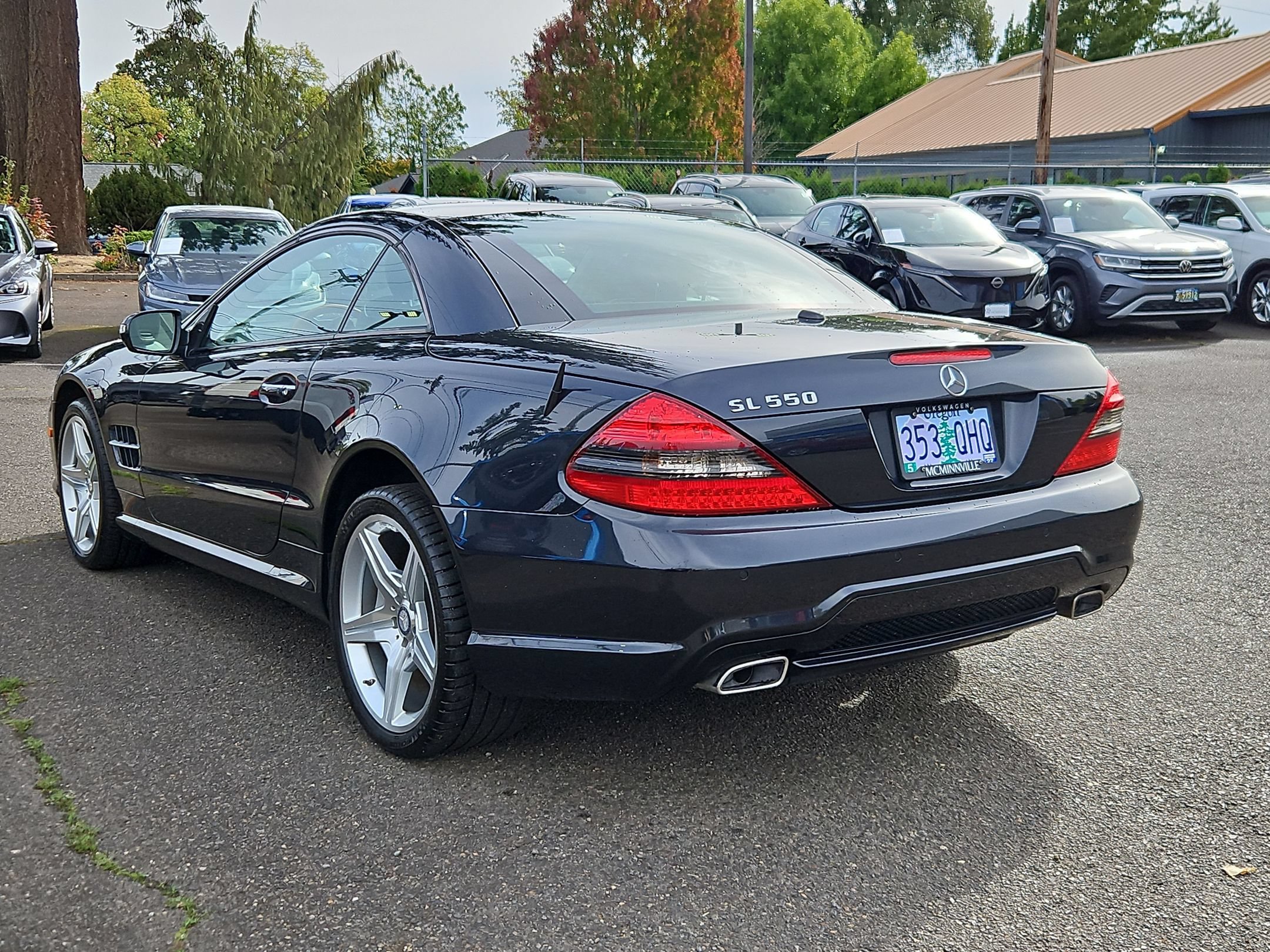 Used 2012 Mercedes-Benz SL 550 image 3