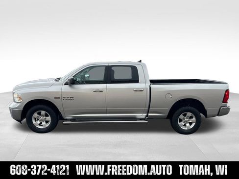 Used 2017 RAM 1500 Classic SLT AWD/4WD image 2