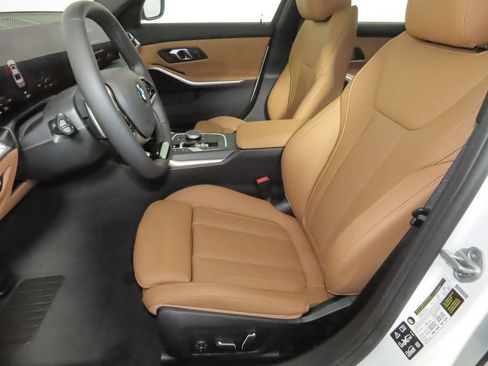 Used 2025 BMW 330i xDrive Sedan w/ Premium Package AWD/4WD image 12
