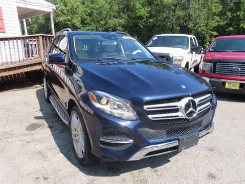 Used 2017 Mercedes-Benz GLE 350 4MATIC image 4