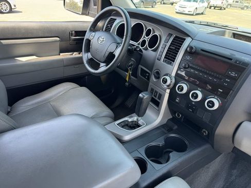 Used 2012 Toyota Sequoia SR5 AWD/4WD image 15