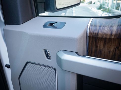 Used 2018 Ford F150 Lariat w/ Equipment Group 502A Luxury image 28