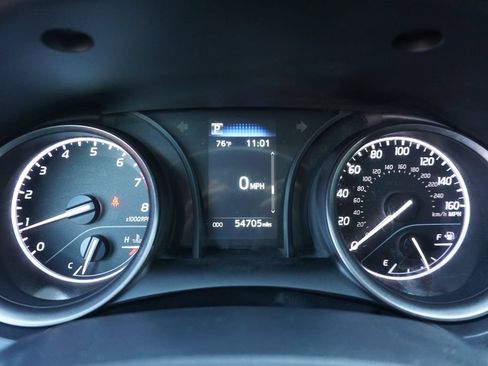 Used 2024 Toyota Camry SE FWD image 5