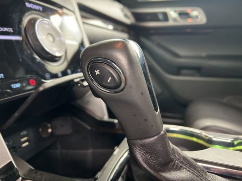 Used 2015 Ford Explorer Limited w/ Equipment Group 302A image 17