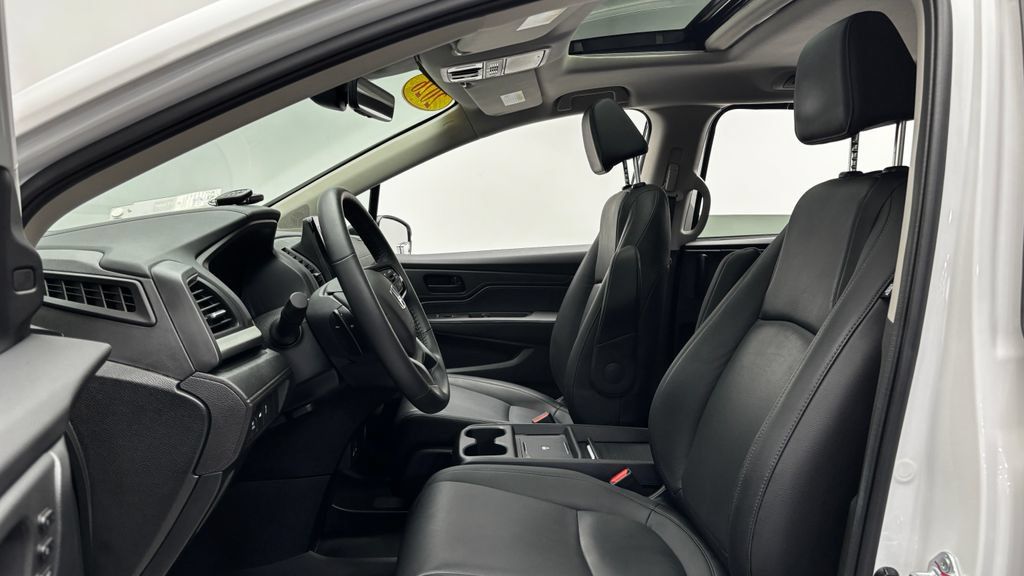 Used 2026 Honda Odyssey EX-L image 10