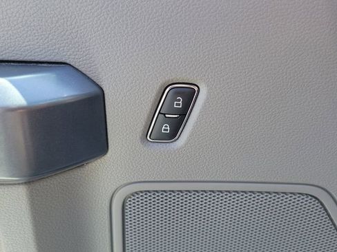 Used 2022 Ford F250 XLT w/ XLT Premium Package image 18