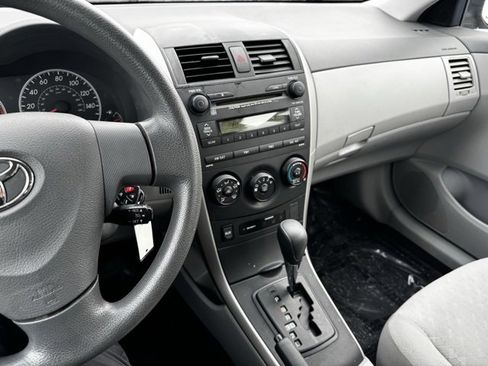 Used 2009 Toyota Corolla LE image 11
