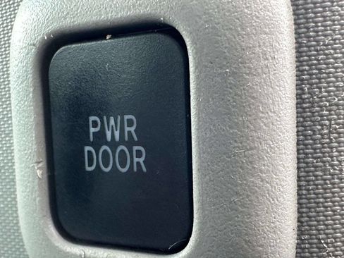 Used 2016 Toyota Sienna XLE AWD/4WD image 18
