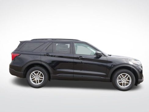 New 2026 Ford Explorer Active AWD/4WD image 2