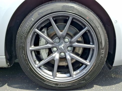 Used 2018 Tesla Model 3 Mid Range RWD image 26