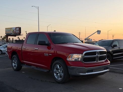 Used 2017 RAM 1500 Classic SLT image 13