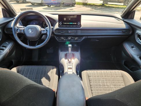 Used 2024 Honda HR-V Sport image 8