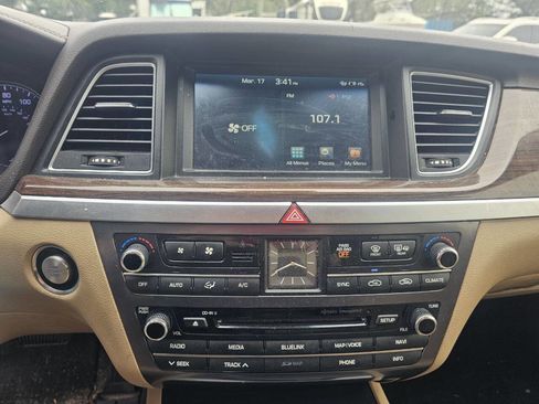 Used 2016 Hyundai Genesis 3.8 image 14