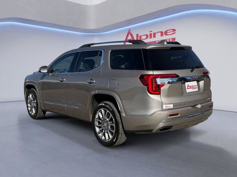 Used 2022 GMC Acadia Denali w/ Denali Technology Package AWD/4WD image 3