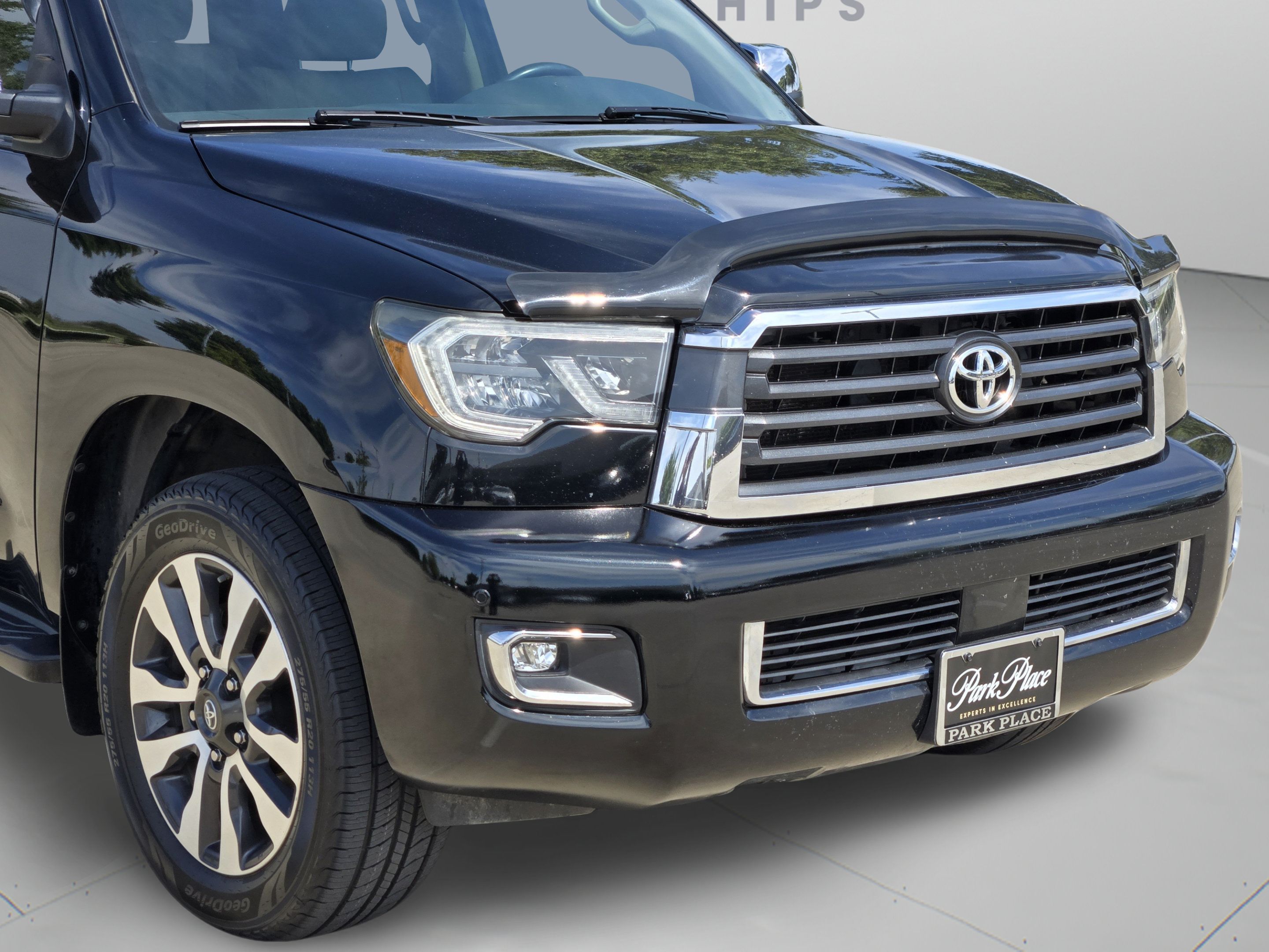 Used 2020 Toyota Sequoia Limited w/ Safety & Convenience Package AWD/4WD image 36