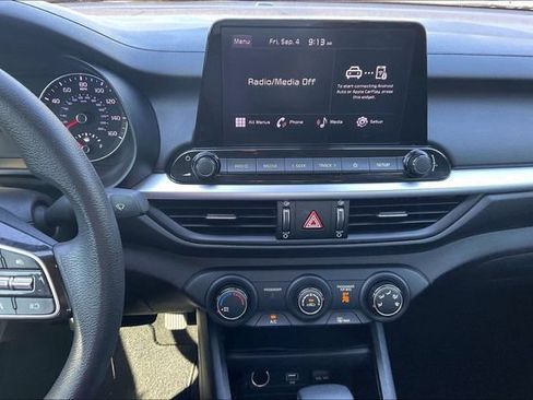 Used 2022 Kia Forte LXS FWD image 29