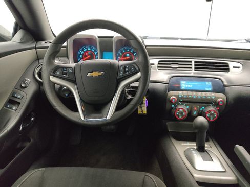 Used 2015 Chevrolet Camaro LS RWD image 22