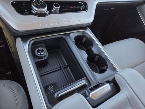 New 2026 Ford Expedition Active RWD image 10