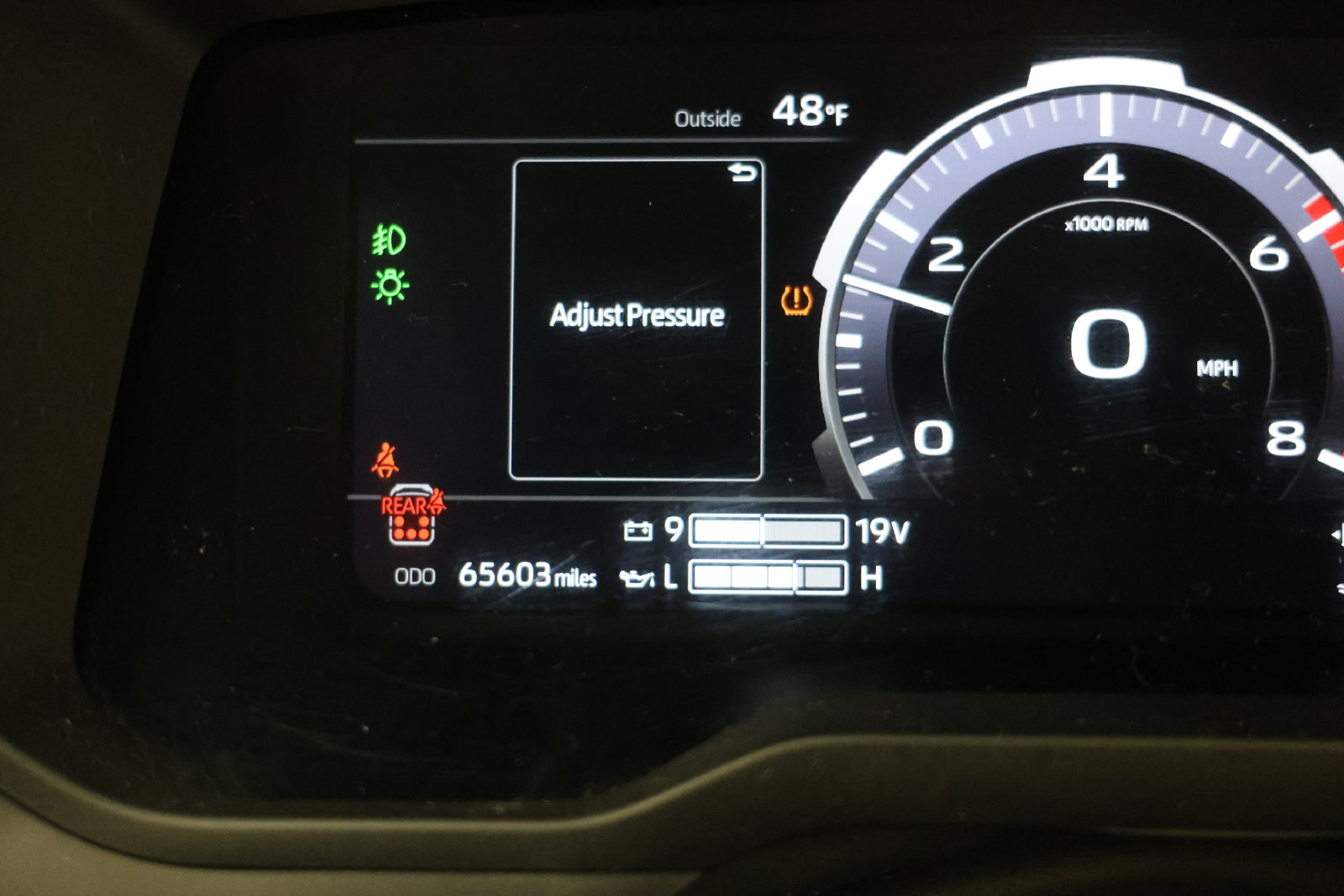 Used 2023 Toyota Sequoia Platinum AWD/4WD image 12