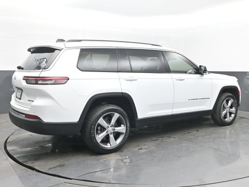 Used 2021 Jeep Grand Cherokee L Limited image 9